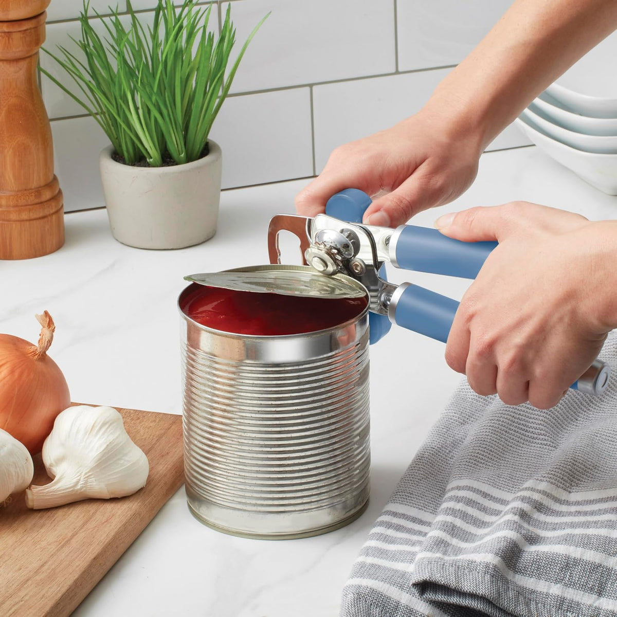 KitchenAid Classic Multifunction Can Opener and Bottle Opener Easy to Use, Razor Sharp Stainless Steel Cutting Wheel, Soft Ergonomic Handles, Black